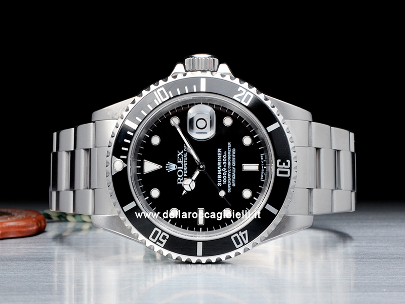 Rolex Submariner Date Watch 16610